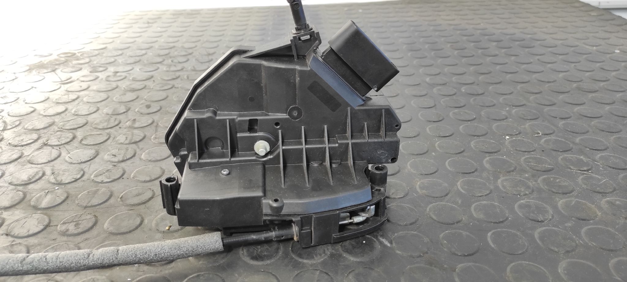 CERRADURA PUERTA DELANTERA DERECHA FORD FOCUS TURN. - vista 4