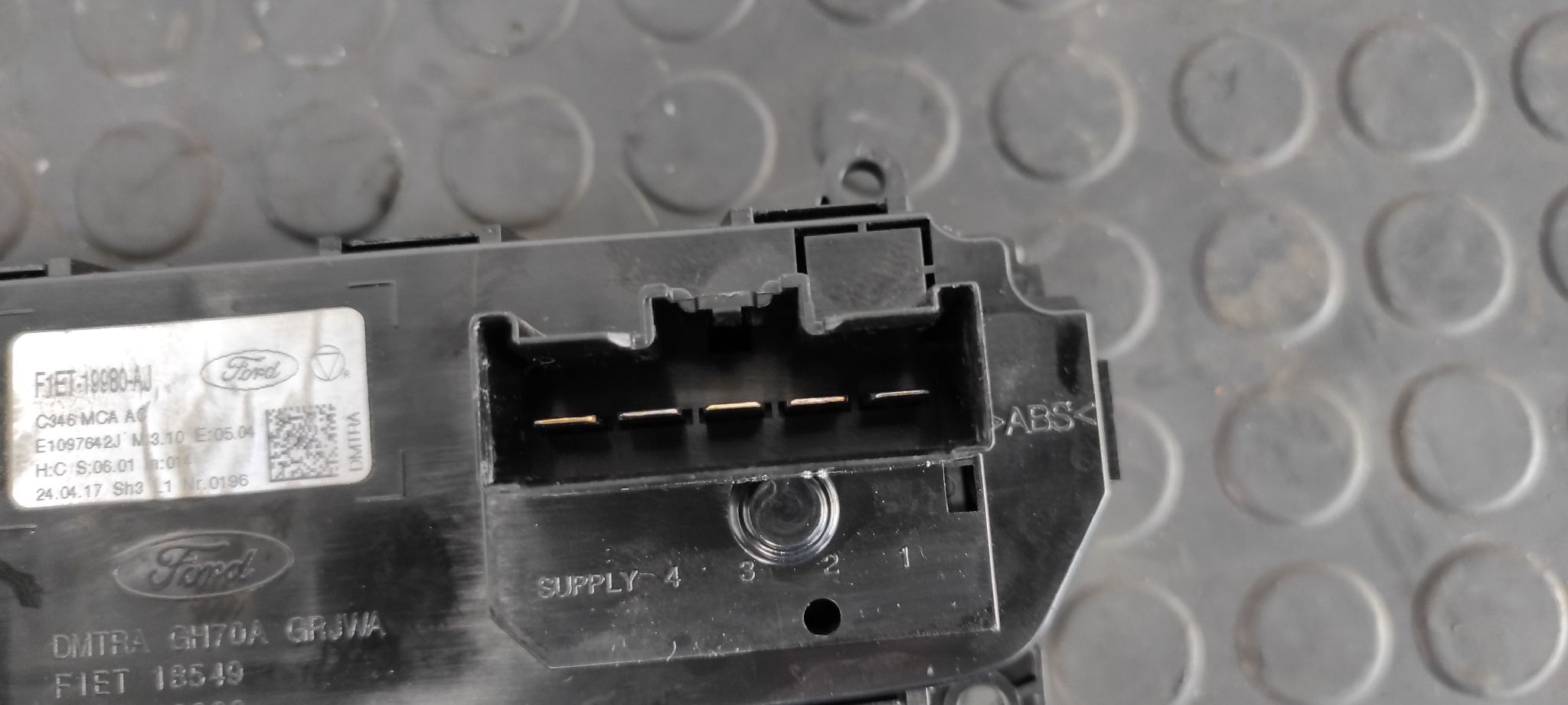 MANDO CLIMATIZADOR FORD FOCUS TURN. - vista 4