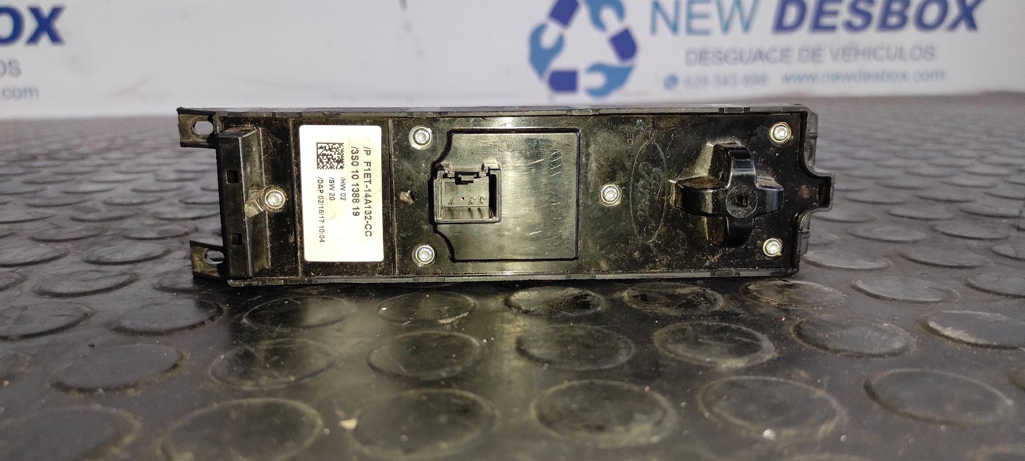 MANDO ELEVALUNAS DELANTERO IZQUIERDO FORD FOCUS TURN. - vista 3