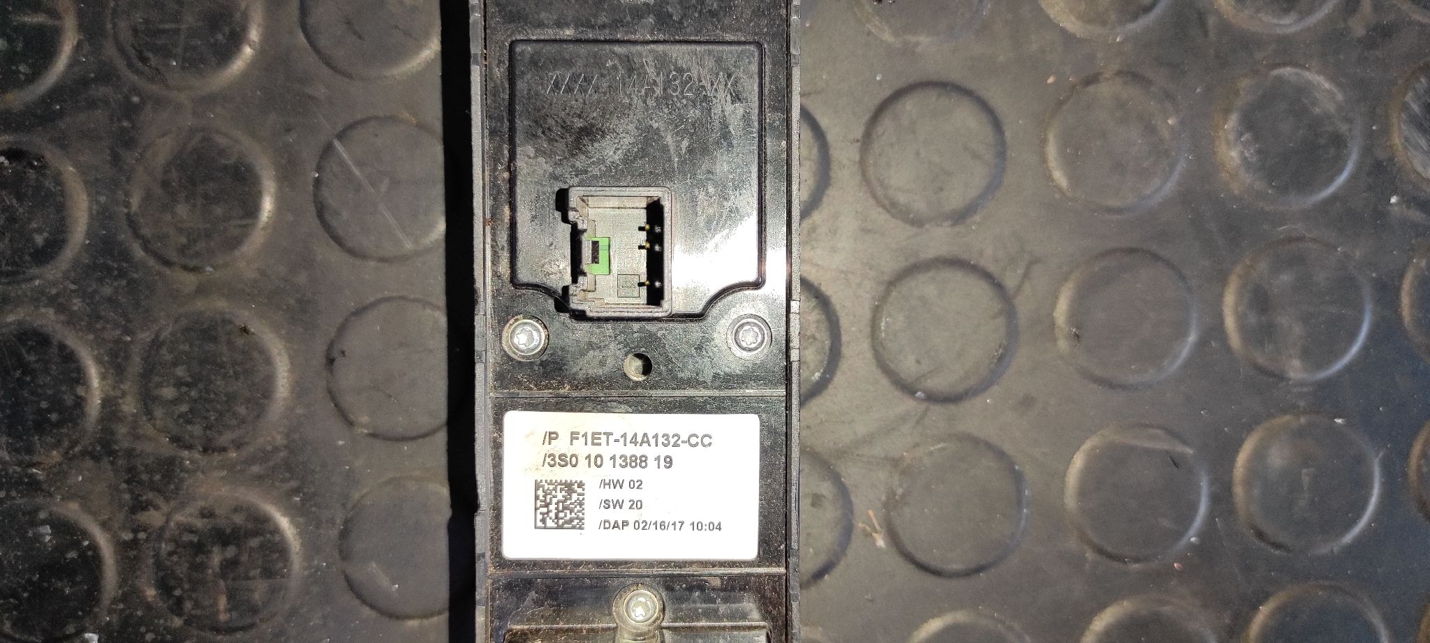 MANDO ELEVALUNAS DELANTERO IZQUIERDO FORD FOCUS TURN. - vista 2