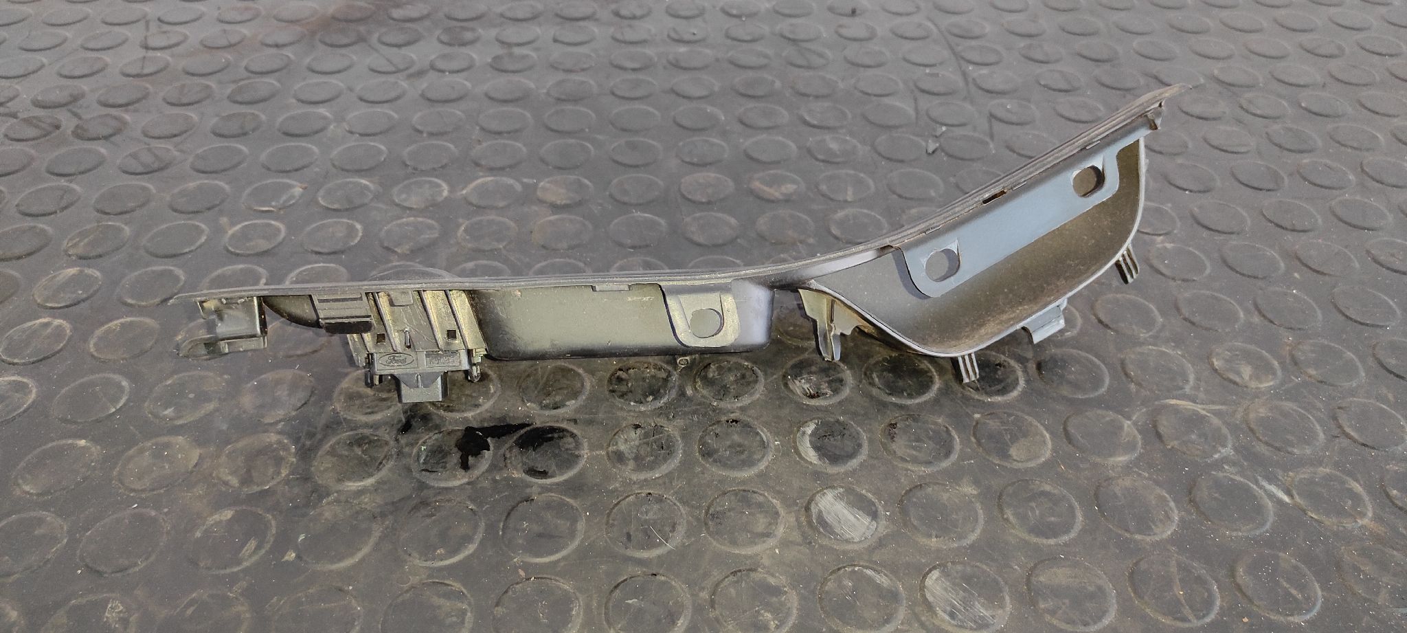 MANDO ELEVALUNAS DELANTERO DERECHO FORD FOCUS TURN. - vista 2