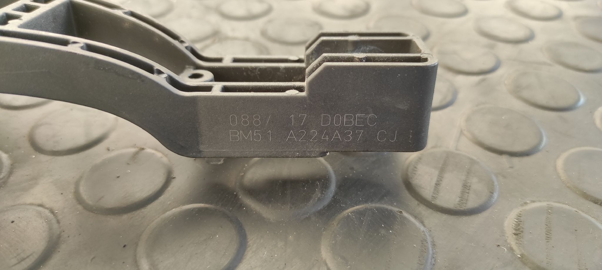 CERRADURA PUERTA TRASERA IZQUIERDA FORD FOCUS TURN. - vista 5