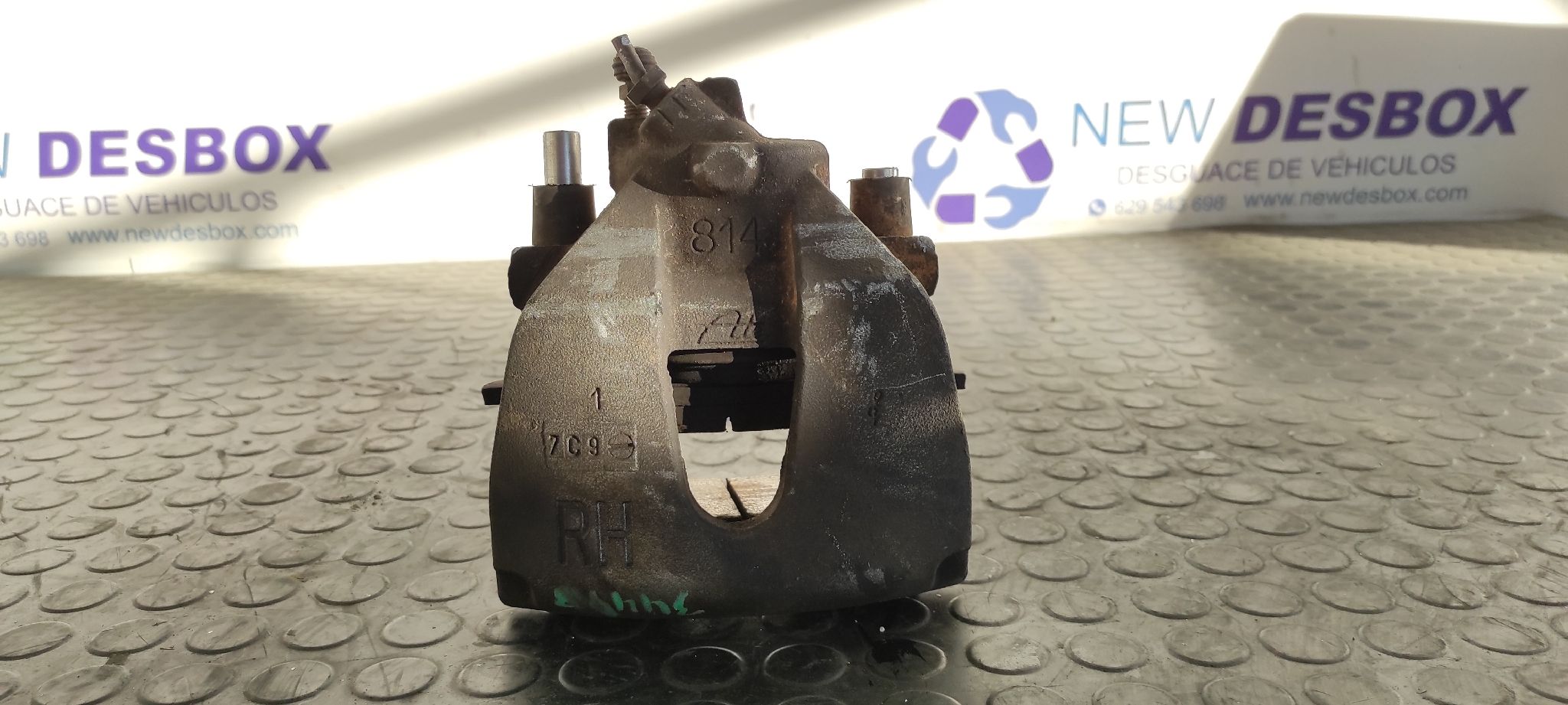 PINZA DE FRENO DELANTERA DERECHA FORD FOCUS TURN.