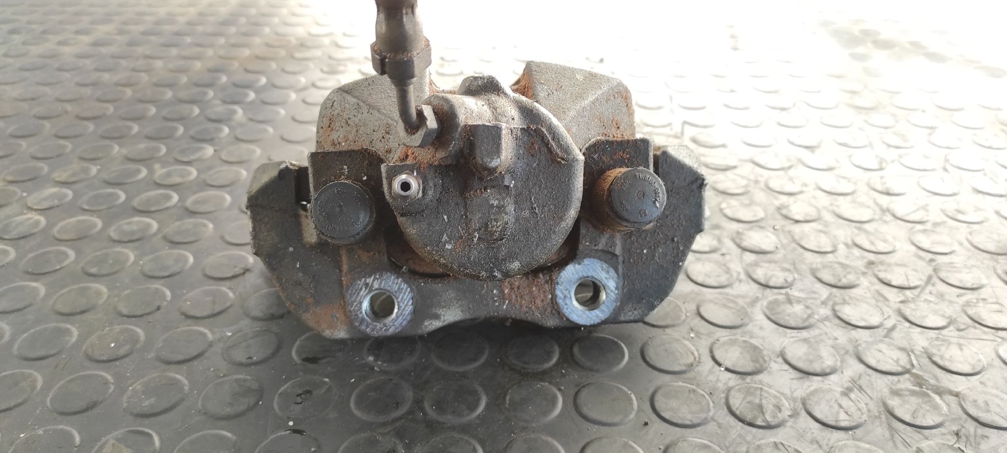 PINZA DE FRENO DELANTERA IZQUIERDA FORD FOCUS TURN. - vista 3