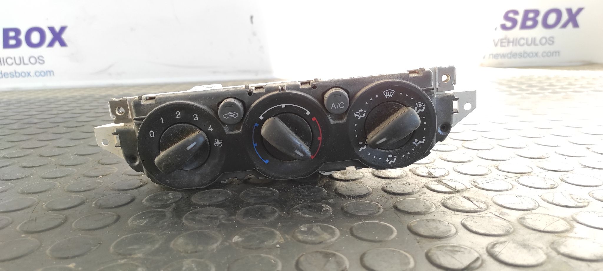 MANDO CALEFACCION / AIRE ACONDICIONADO FORD FOCUS BERLINA (CAP)