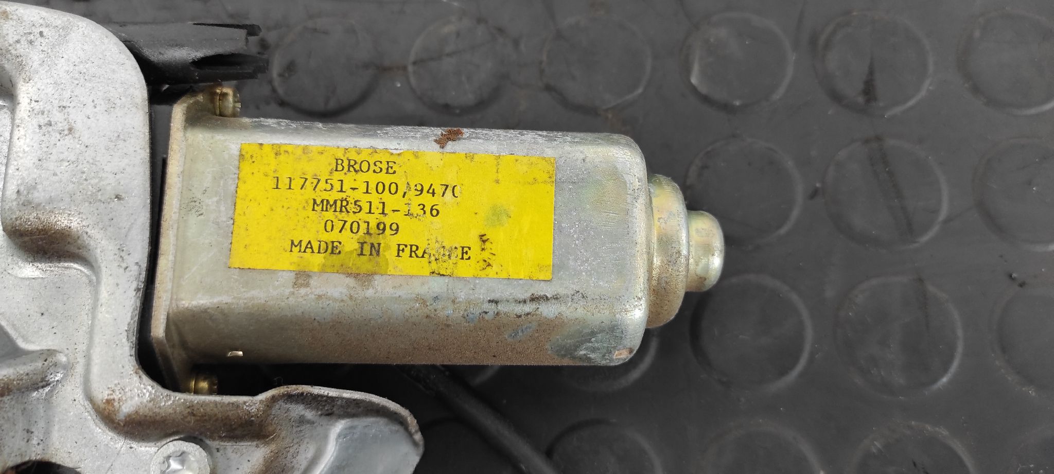 ELEVALUNAS TRASERO DERECHO LAND ROVER DISCOVERY (LT) - vista 4