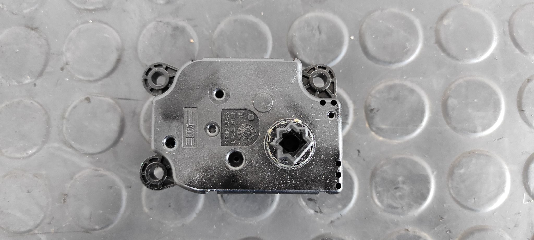 MOTOR APERTURA TRAMPILLAS CLIMATIZADOR FORD FOCUS TURN. - vista 2