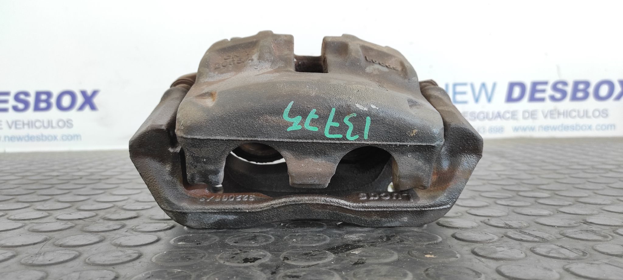 PINZA DE FRENO DELANTERA IZQUIERDA LAND ROVER DISCOVERY (LT) - vista 5