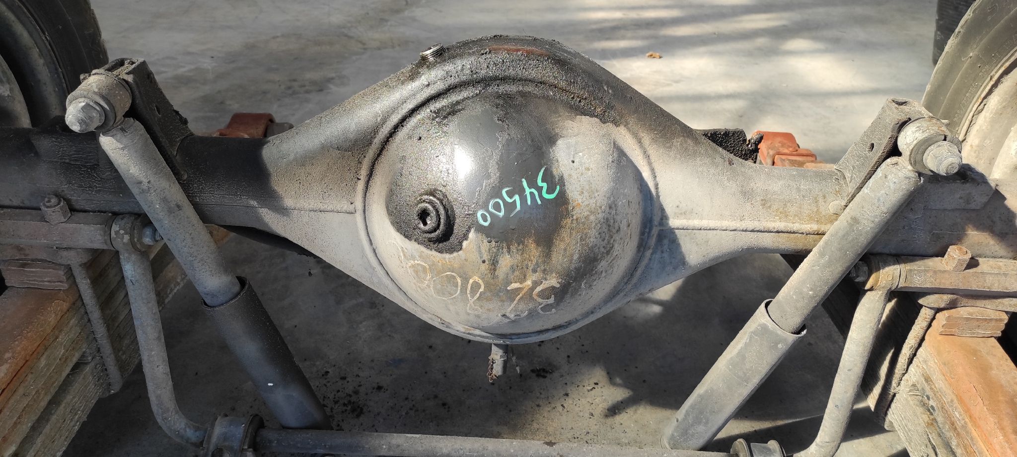 PUENTE TRASERO NISSAN L-35 - vista 11