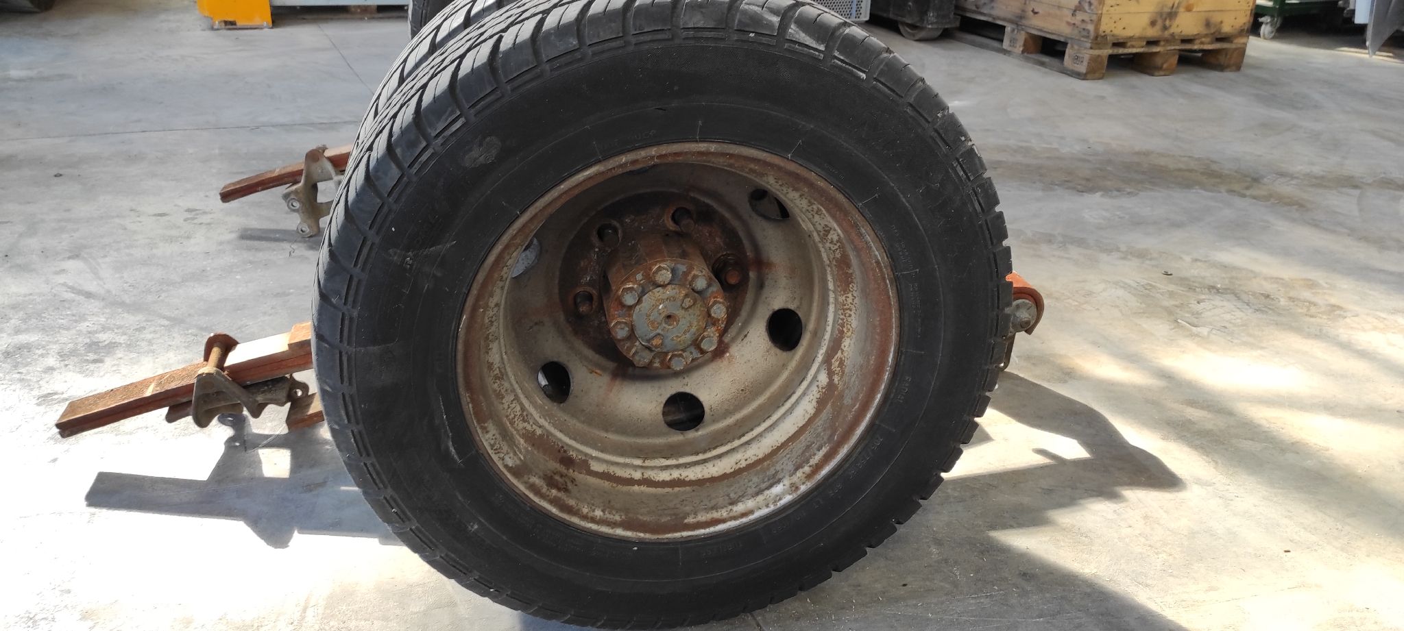 PUENTE TRASERO NISSAN L-35 - vista 8