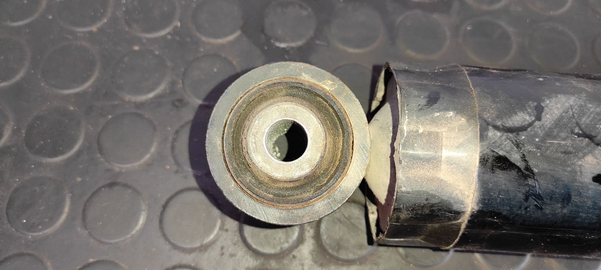 AMORTIGUADOR DELANTERO IZQUIERDO LAND ROVER DISCOVERY (LT) - vista 3