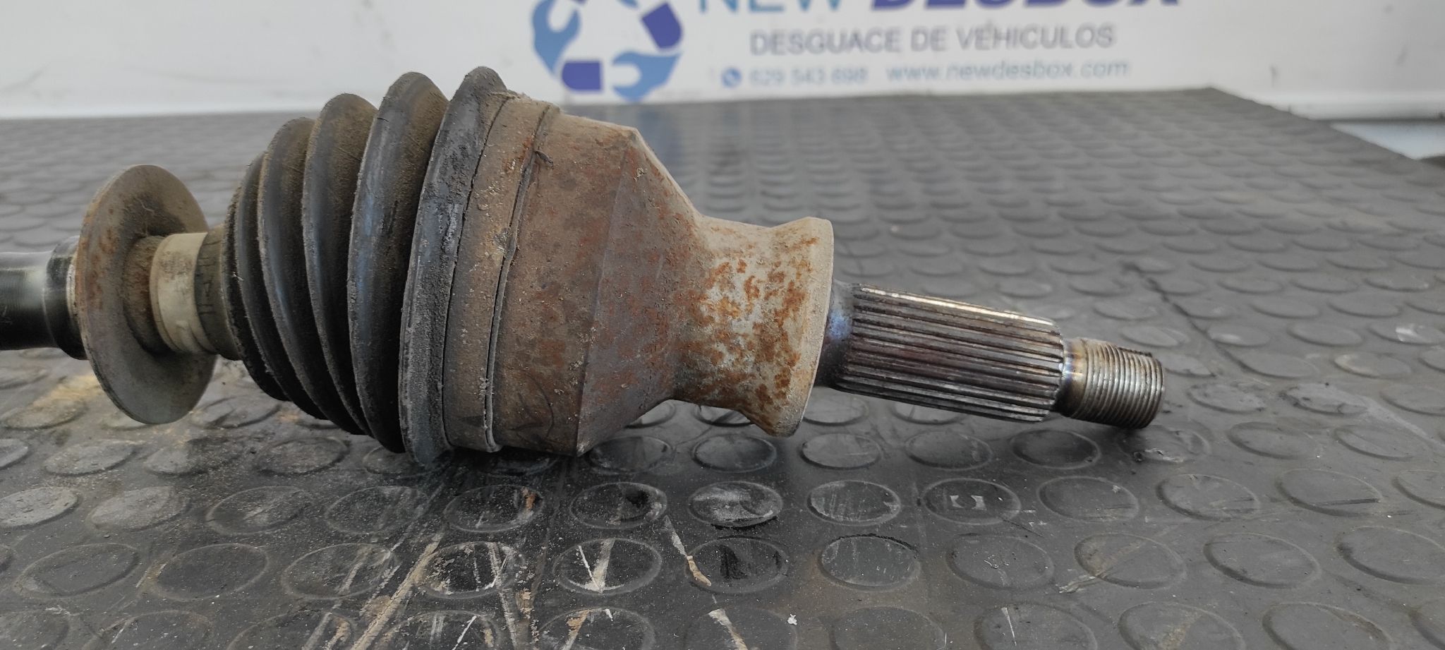 TRANSMISION DELANTERA IZQUIERDA LAND ROVER DISCOVERY (LT) - vista 2