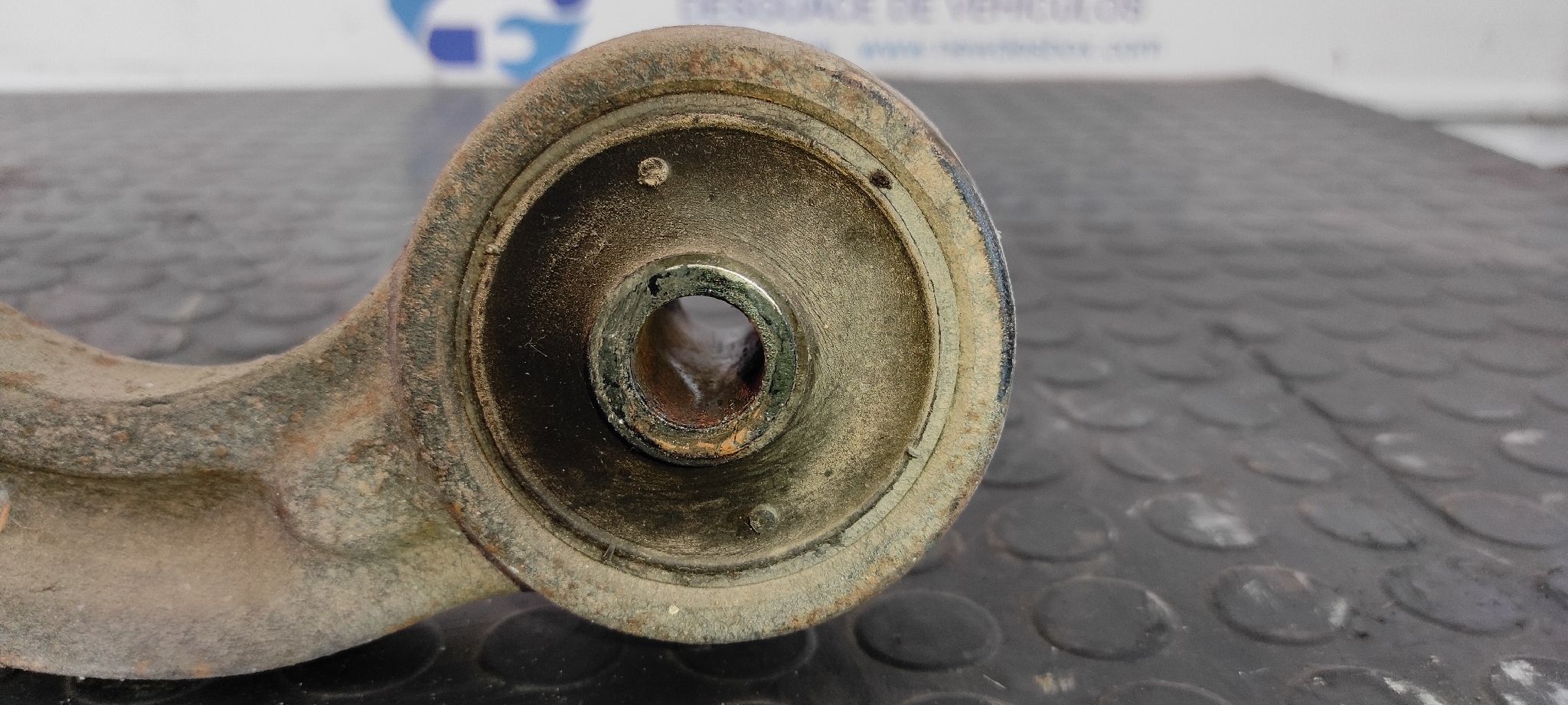 BRAZO IZQUIERDO INFERIOR TRASERO LAND ROVER DISCOVERY (LT) - vista 5