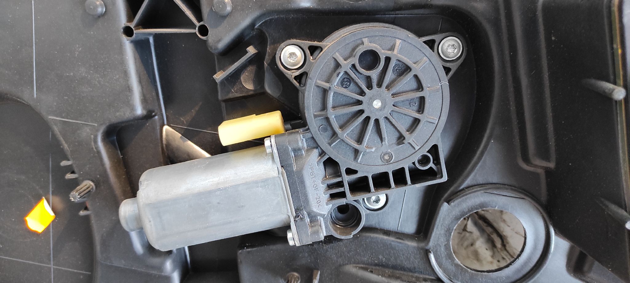 ELEVALUNAS DELANTERO IZQUIERDO FORD FUSION (CBK) - vista 2