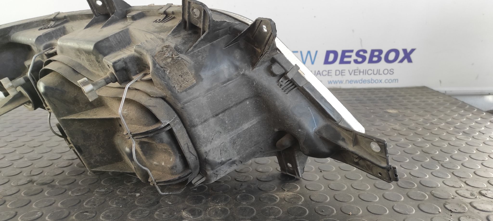 FARO IZQUIERDO MERCEDES-BENZ SPRINTER 02.00 -> CAJA CERRADA, TECHO ELEVADO - vista 3