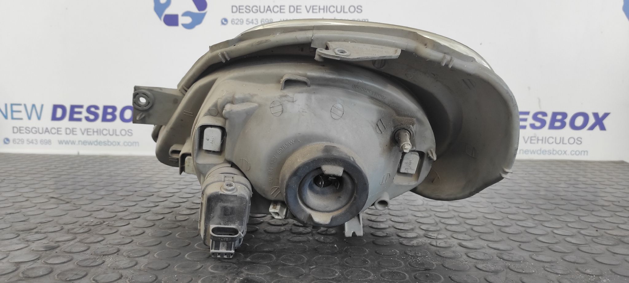 FARO DERECHO RENAULT TRAFIC COMBI (AB 4.01) - vista 3