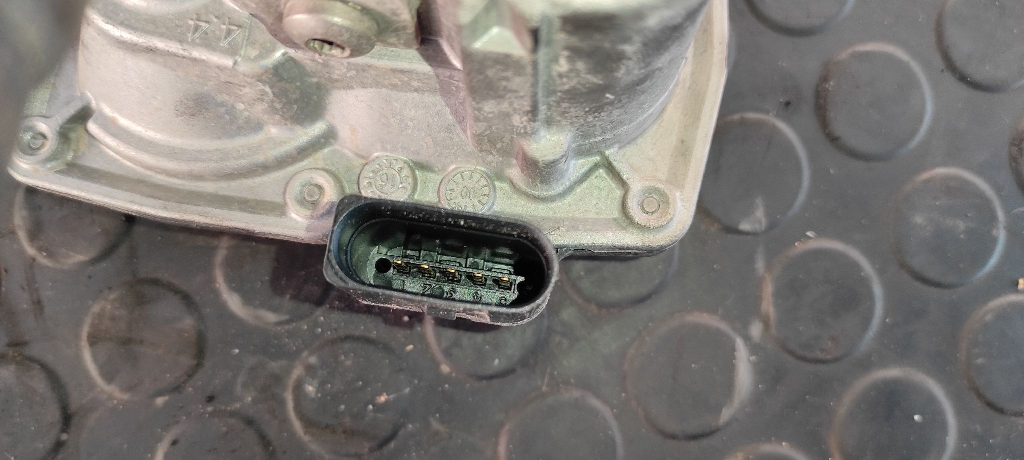 CAJA MARIPOSA SEAT IBIZA SC (6P5) - vista 4