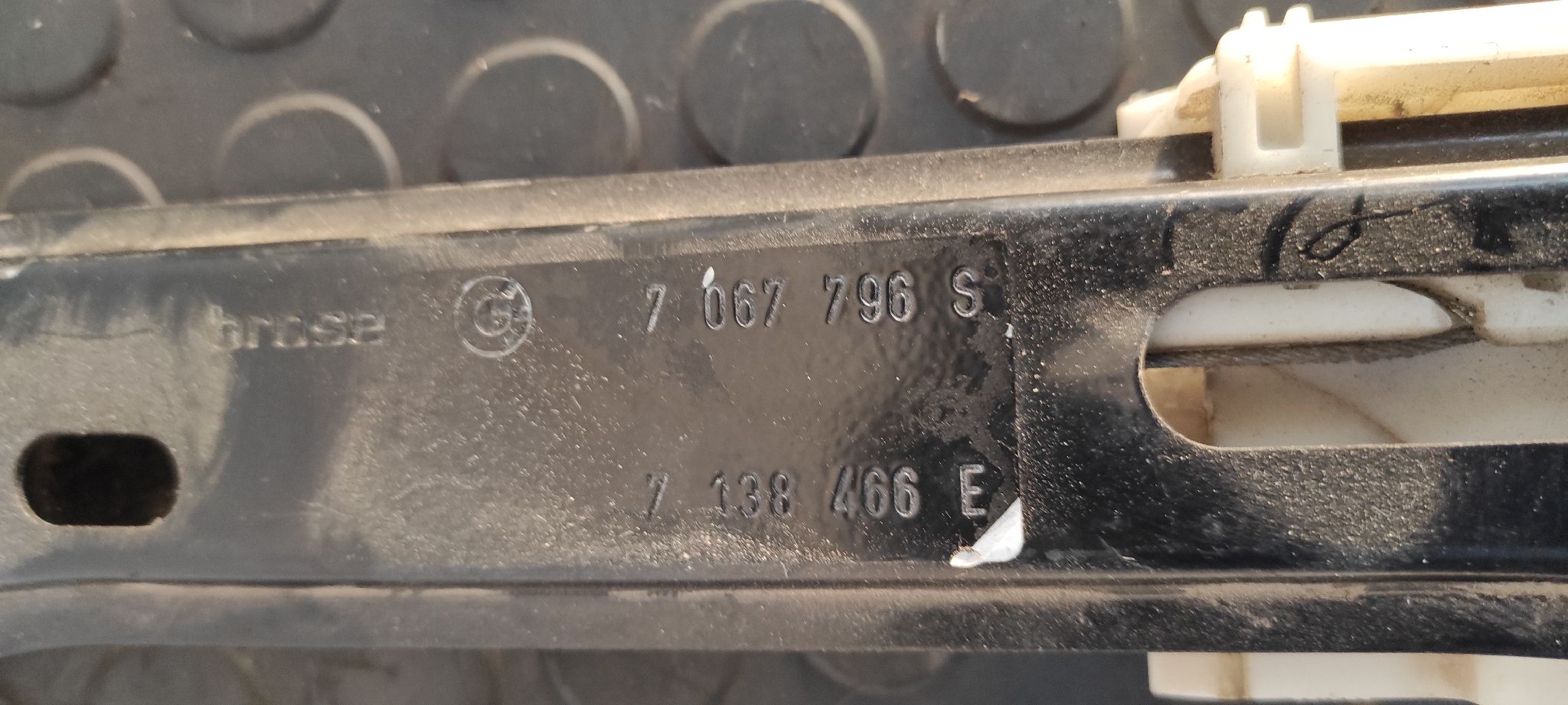 ELEVALUNAS DELANTERO DERECHO BMW SERIE 1 BERLINA (E81/E87) - vista 4