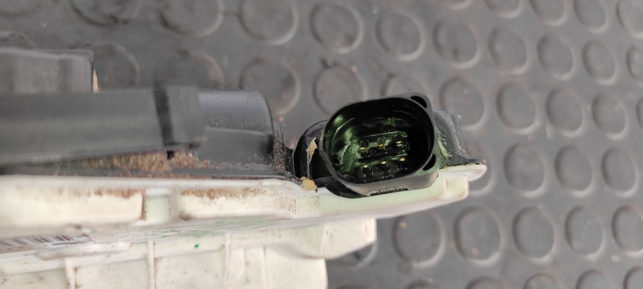 CERRADURA PUERTA TRASERA IZQUIERDA SEAT IBIZA SC (6P5) - vista 3