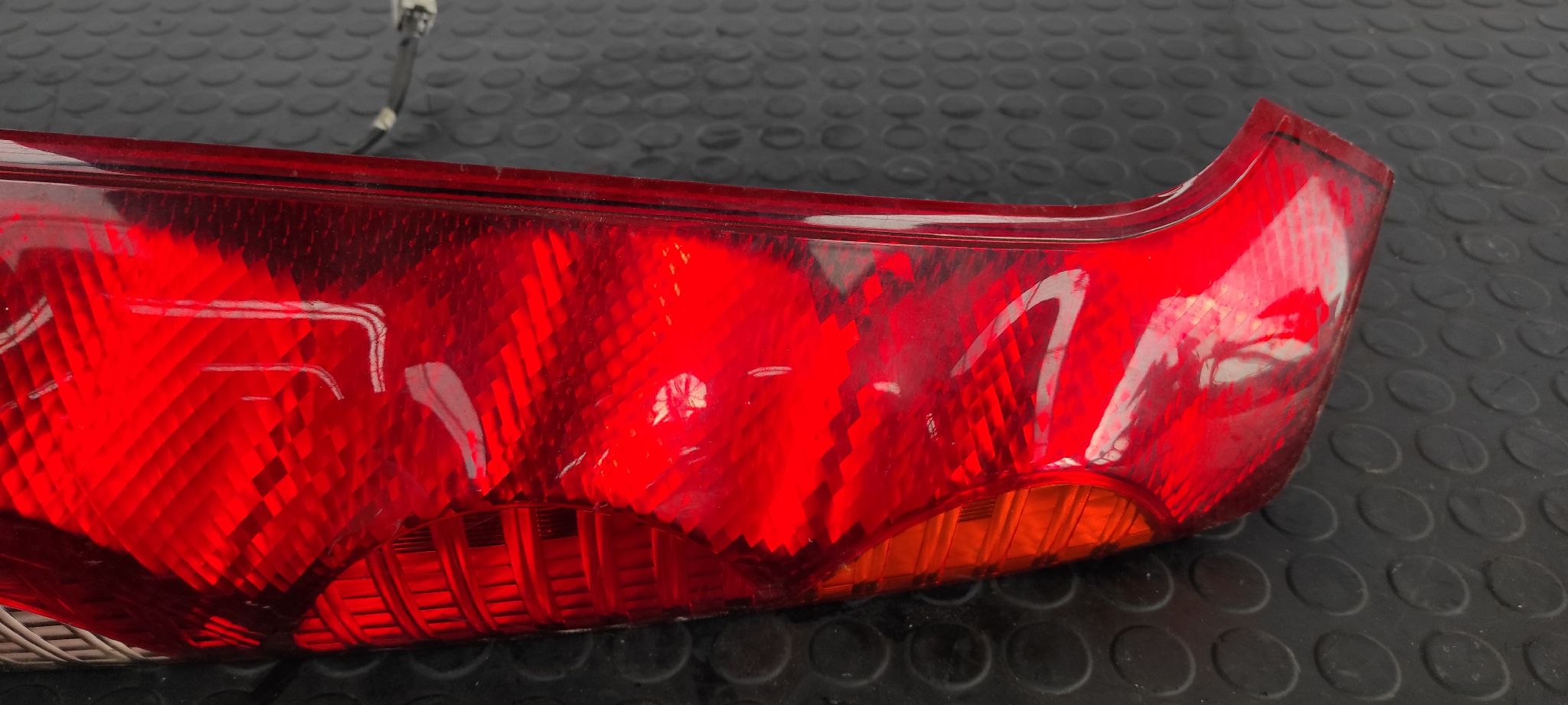 PILOTO TRASERO IZQUIERDO NISSAN NOTE (E11E) - vista 8