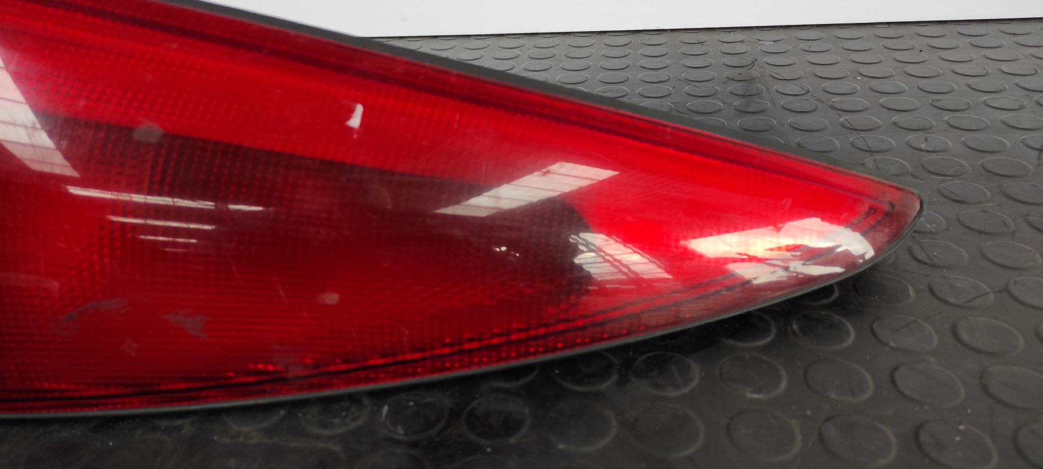 PILOTO TRASERO IZQUIERDO RENAULT LAGUNA (B56) - vista 7