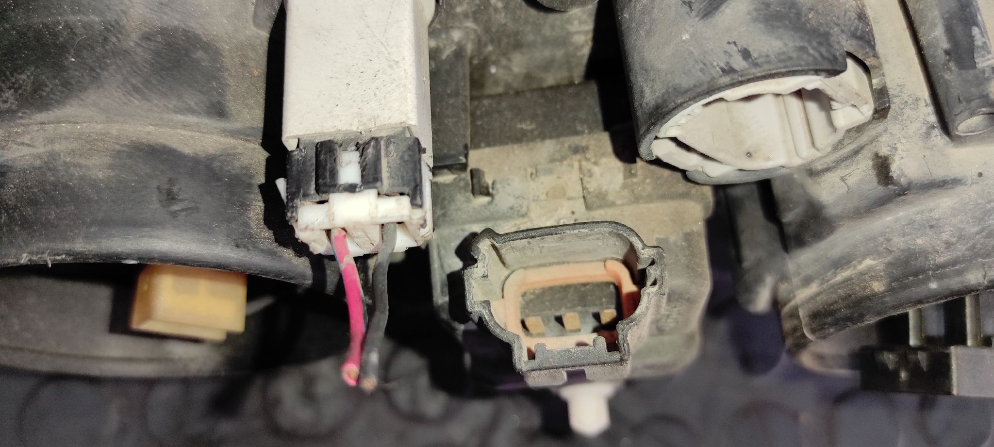 FARO IZQUIERDO NISSAN PRIMERA BERLINA (P11) - vista 6