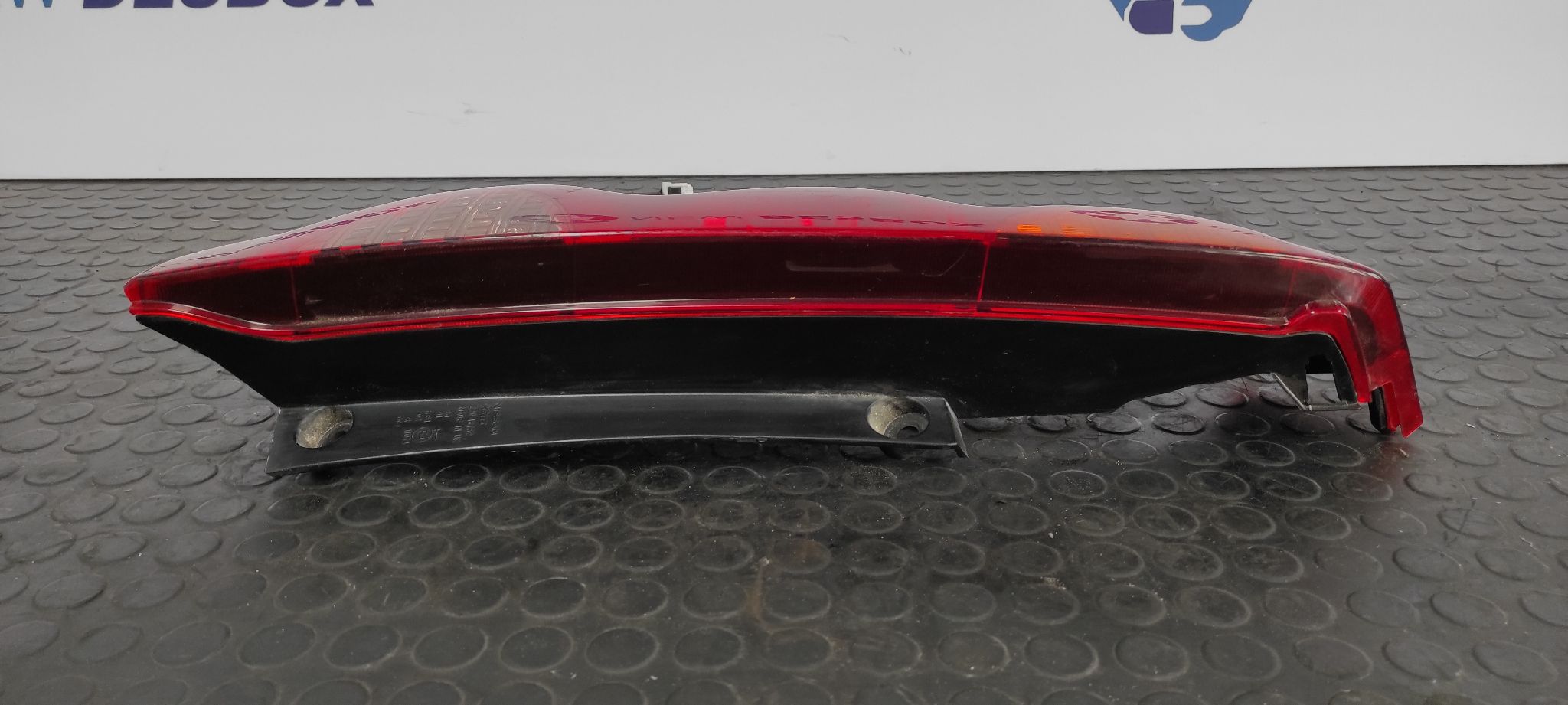 PILOTO TRASERO IZQUIERDO NISSAN NOTE (E11E) - vista 4