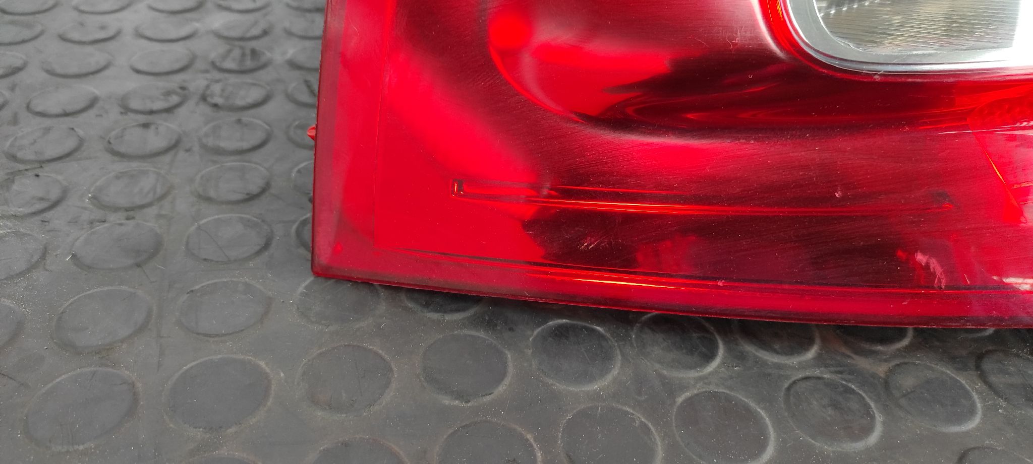 PILOTO TRASERO IZQUIERDO RENAULT MEGANE II CLASSIC BERLINA - vista 5