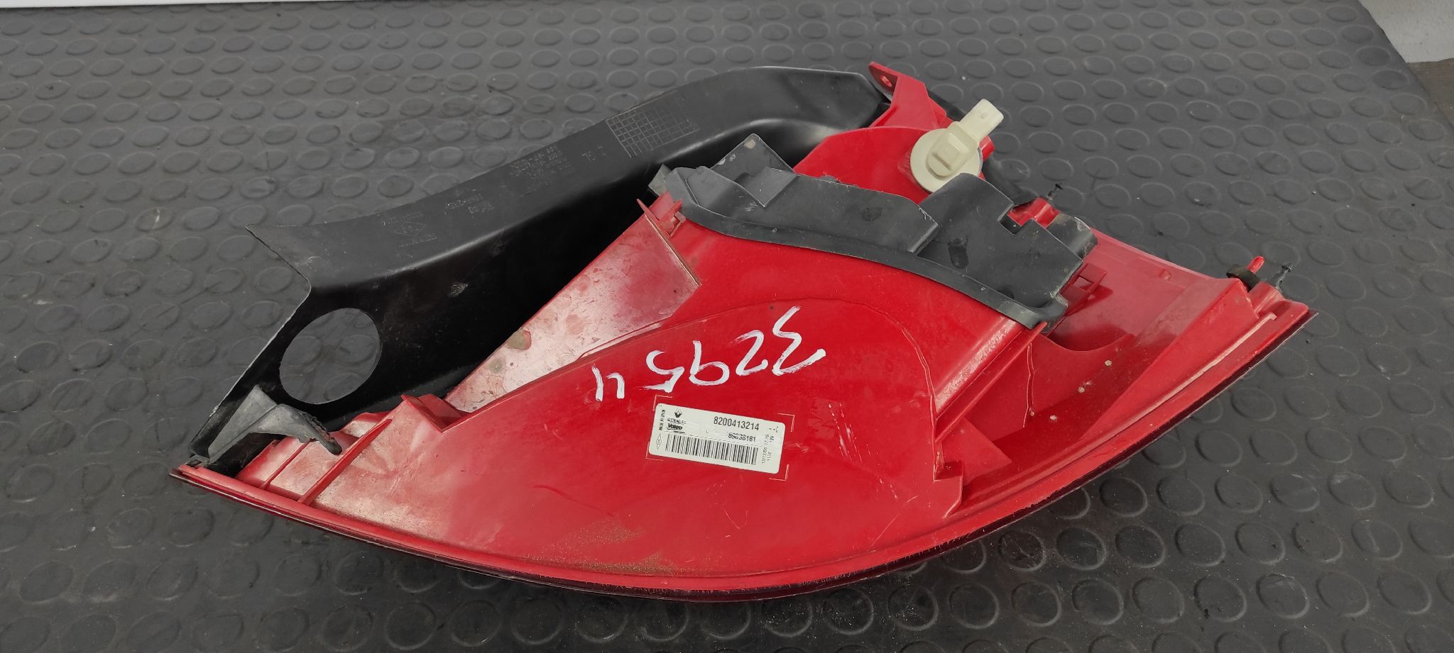 PILOTO TRASERO IZQUIERDO RENAULT MEGANE II CLASSIC BERLINA - vista 10