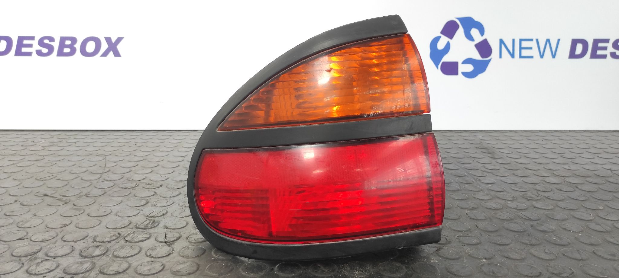 PILOTO TRASERO IZQUIERDO RENAULT LAGUNA (B56)