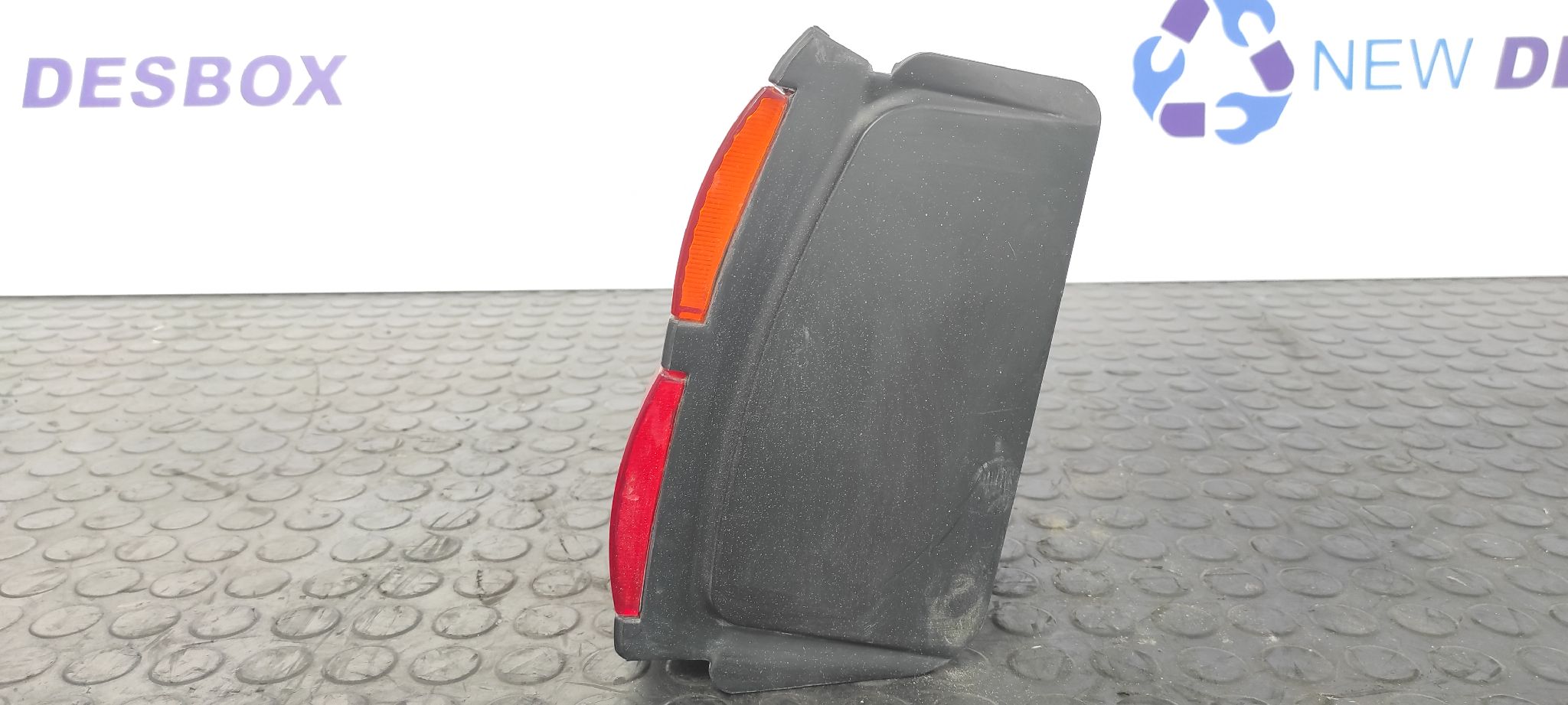 PILOTO TRASERO IZQUIERDO RENAULT LAGUNA (B56) - vista 2