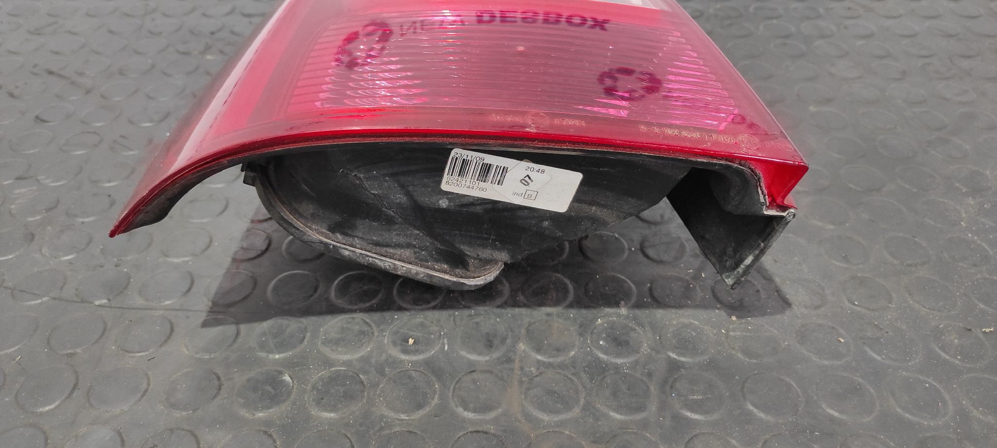 PILOTO TRASERO IZQUIERDO DACIA LOGAN - vista 4