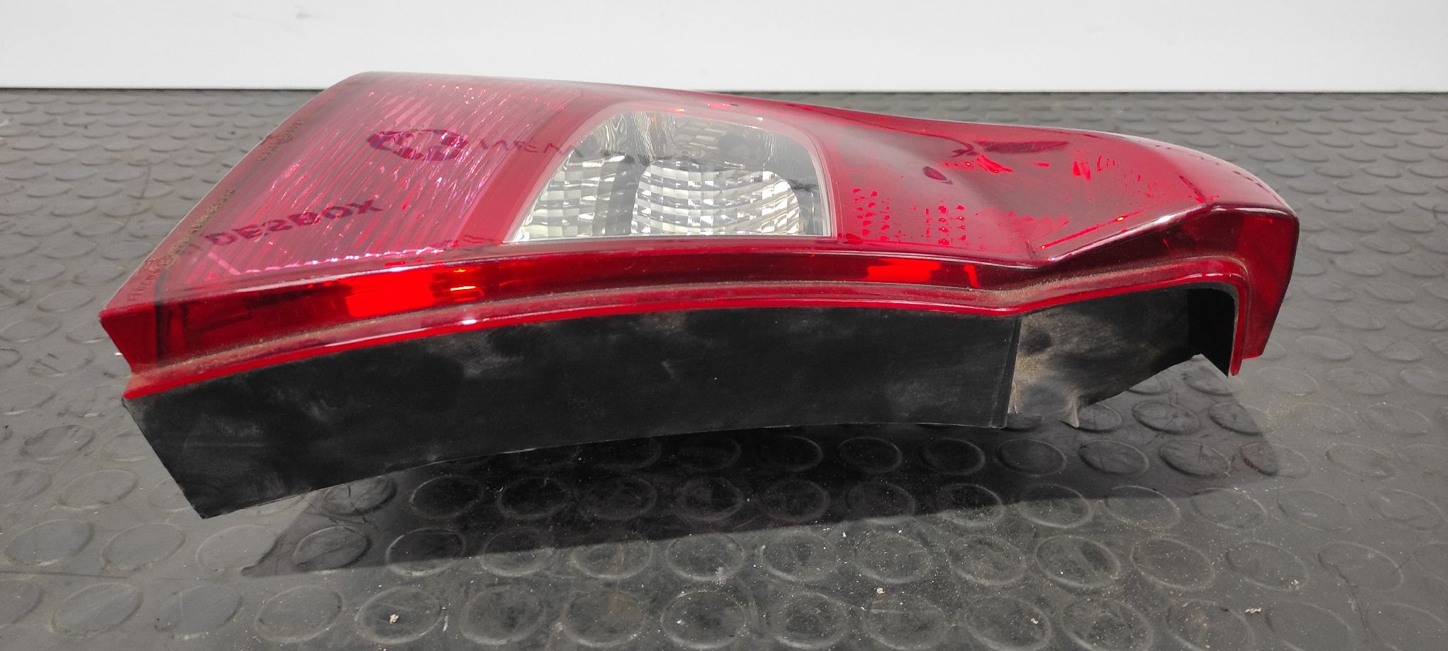 PILOTO TRASERO IZQUIERDO DACIA LOGAN - vista 5