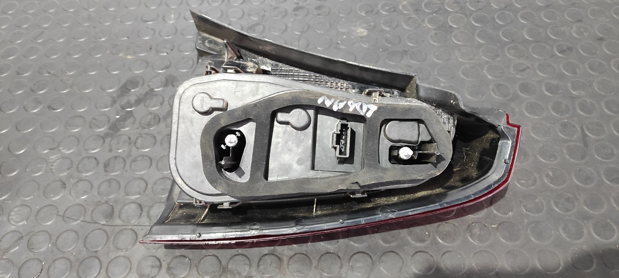 PILOTO TRASERO IZQUIERDO DACIA LOGAN - vista 7