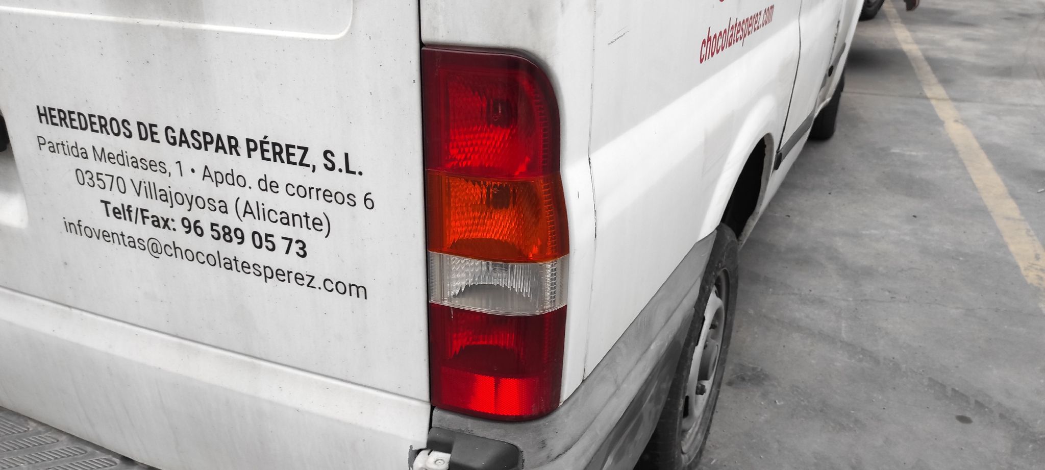 CONDENSADOR / RADIADOR  AIRE ACONDICIONADO FORD TRANSIT CAJA CERRADA, CORTA (FY) (2000 =>) - vista 4