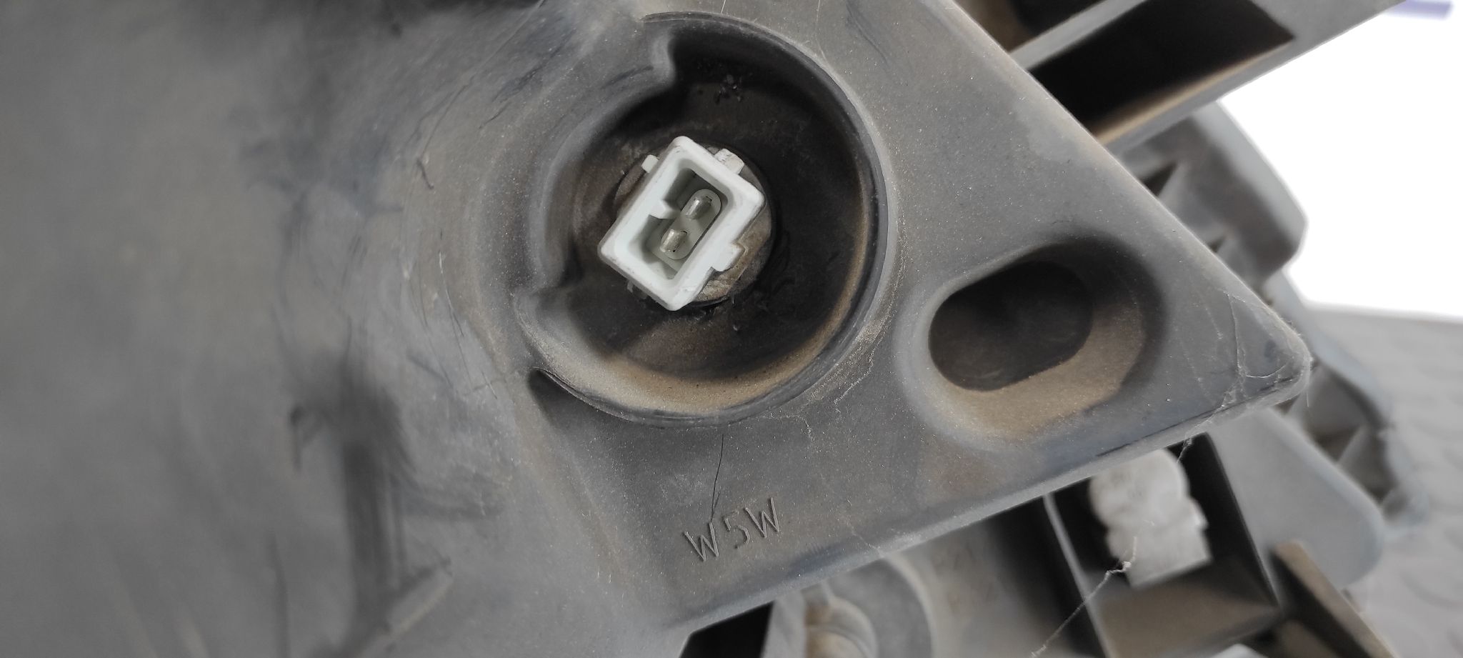 FARO IZQUIERDO RENAULT TRAFIC COMBI (AB 4.01) - vista 8