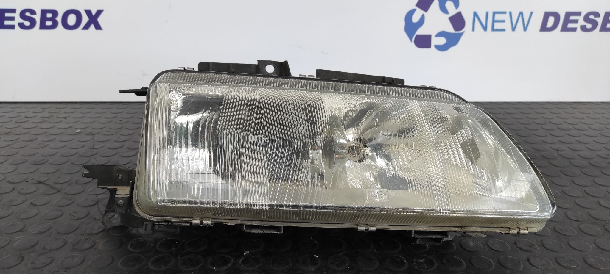 FARO DERECHO PEUGEOT 605