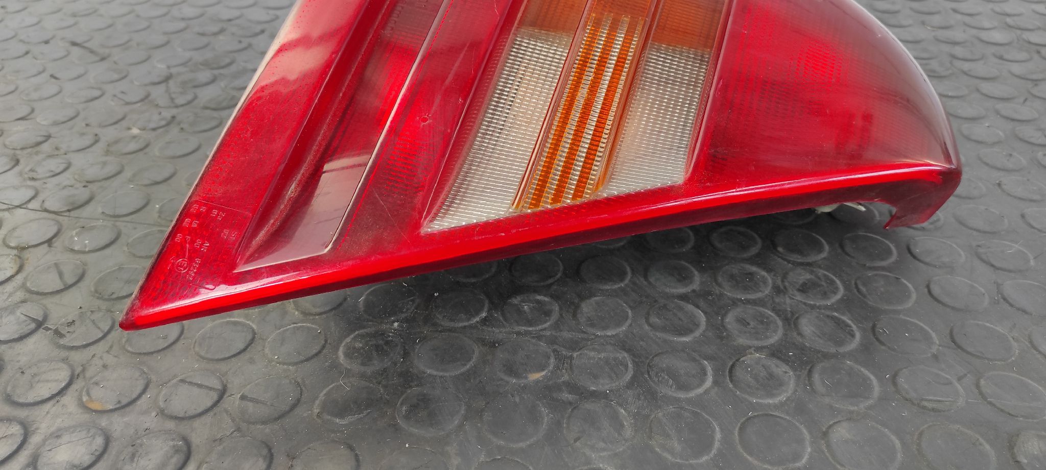 PILOTO TRASERO IZQUIERDO MERCEDES CLASE C (W202) - vista 5