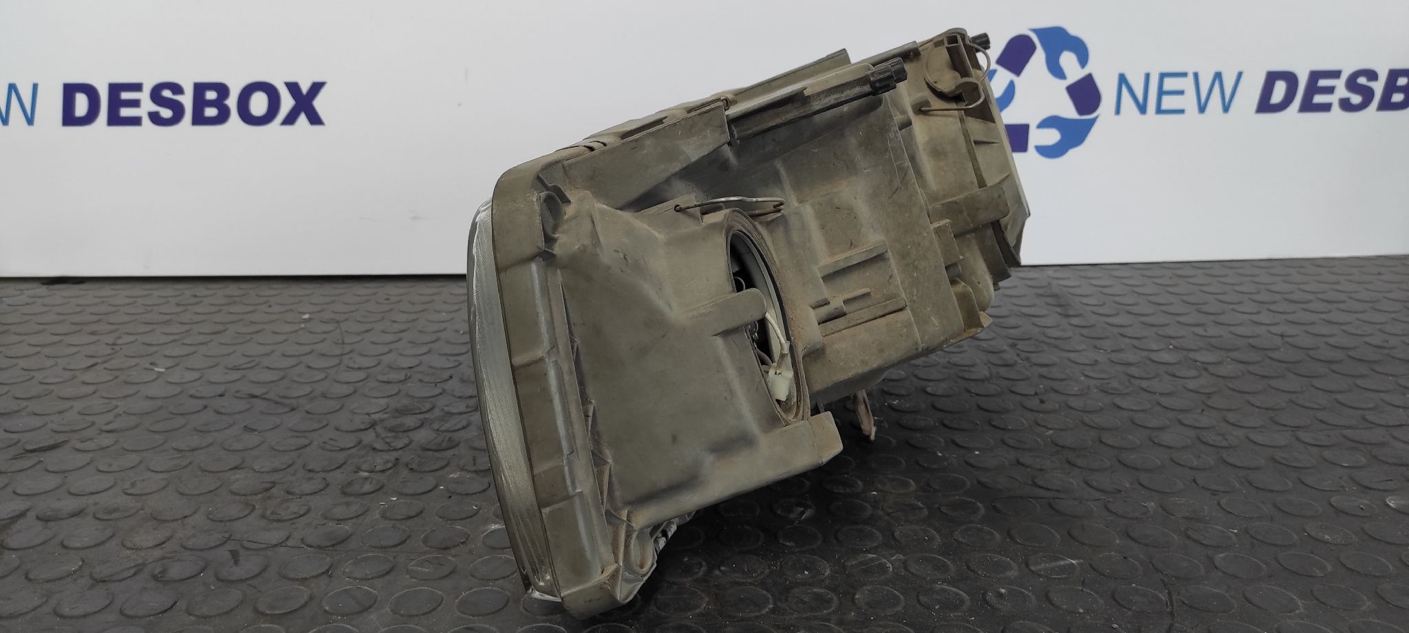 FARO DERECHO MERCEDES-BENZ CLASE S (W126) - vista 4