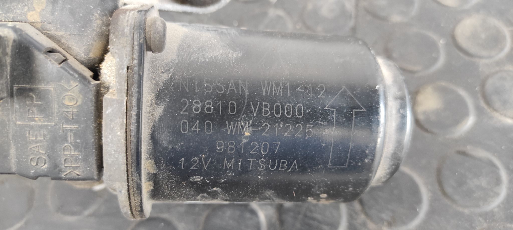 MOTOR LIMPIA DELANTERO NISSAN PATROL GR (Y61) - vista 6