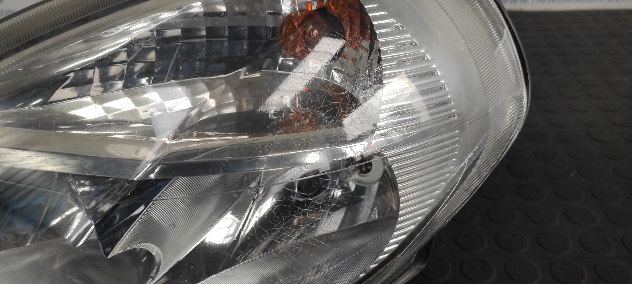 FARO IZQUIERDO LANCIA YPSILON (101) - vista 3