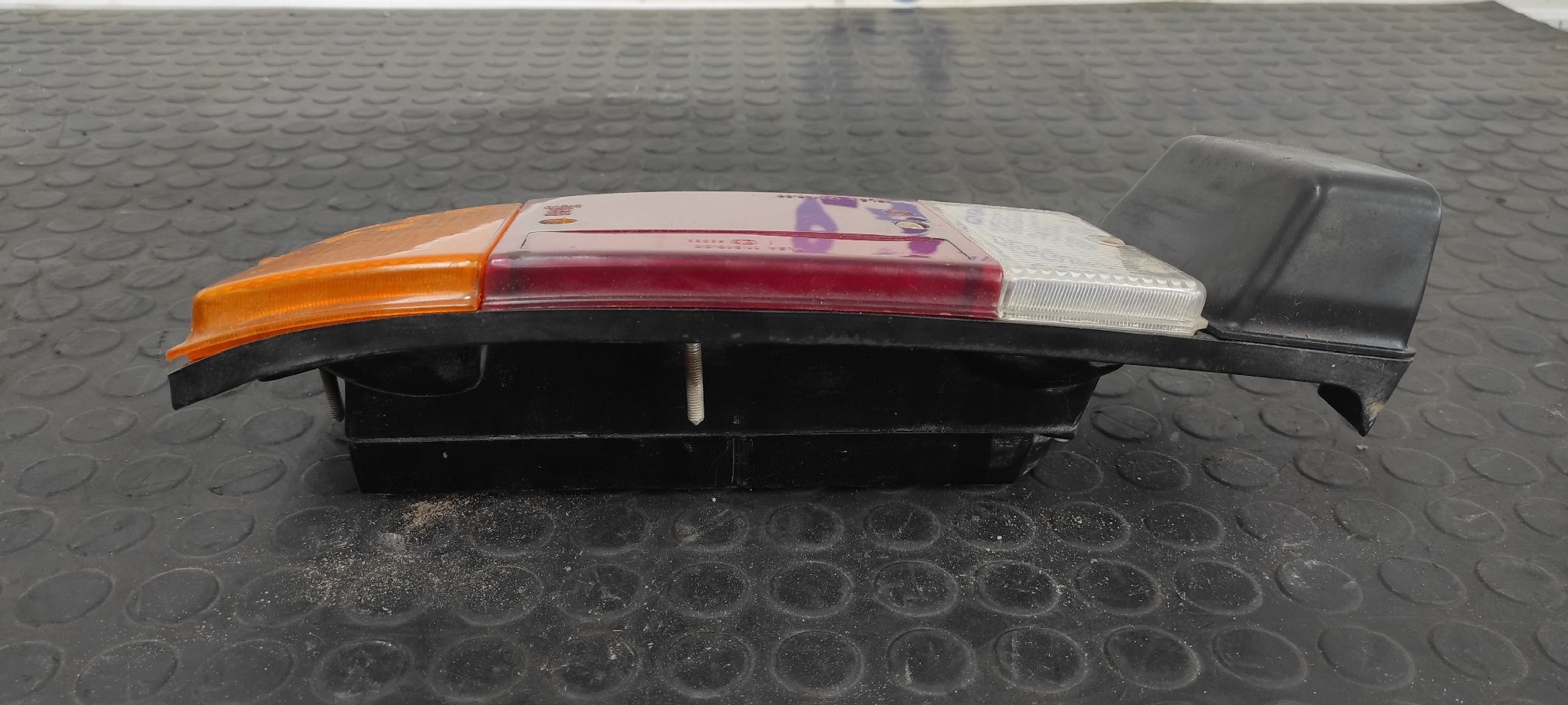 PILOTO TRASERO DERECHO SEAT 127 0.903 - vista 7