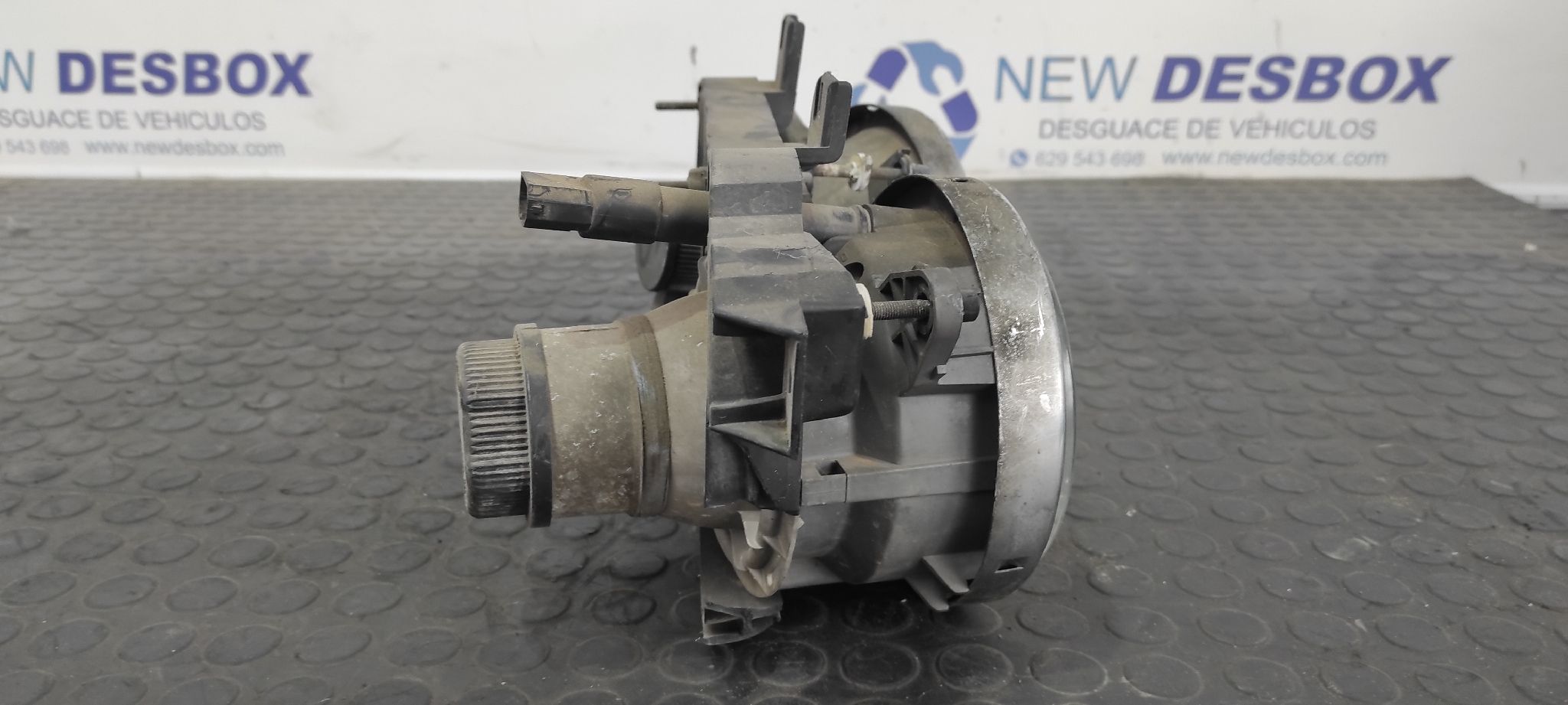 FARO DERECHO BMW SERIE 7 (E32) - vista 10