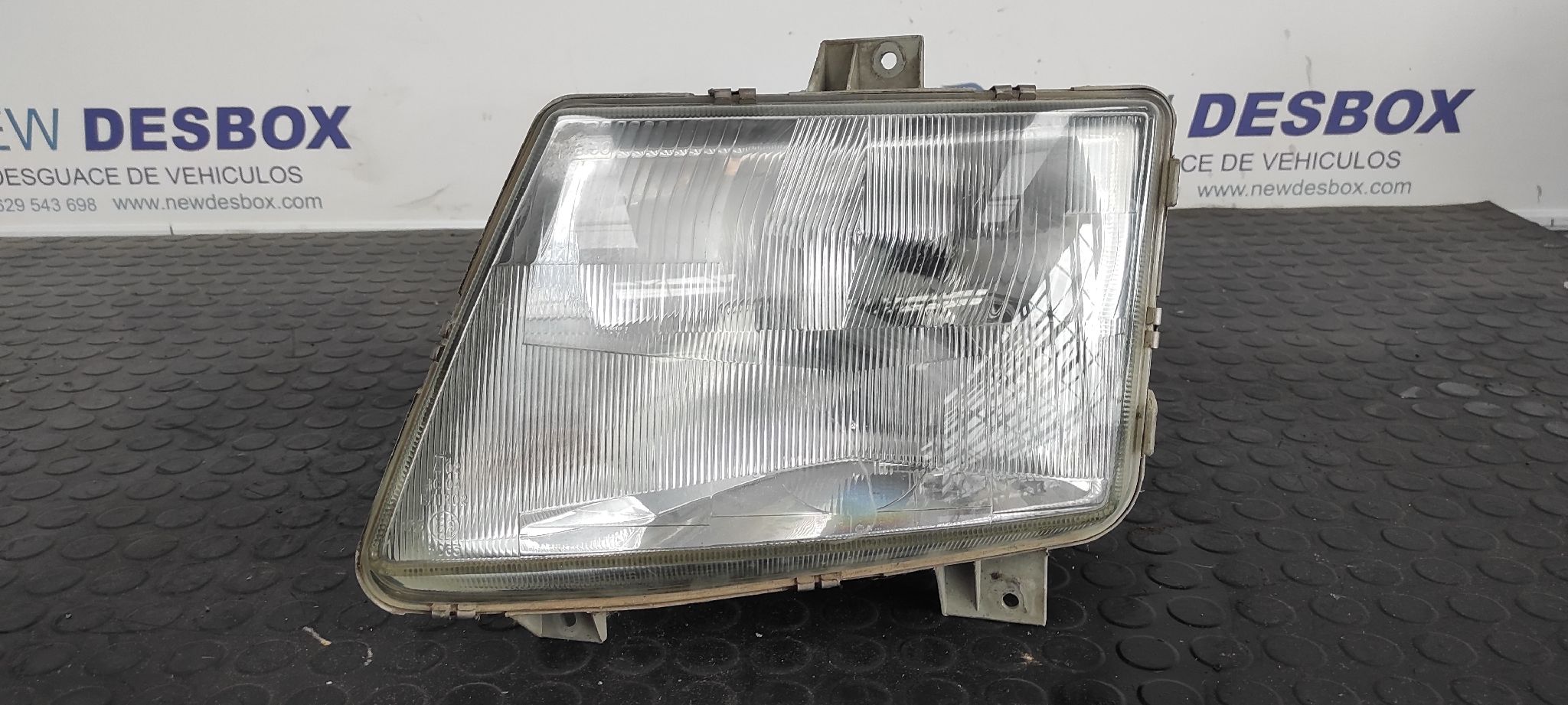 FARO IZQUIERDO MERCEDES CLASE V (W638)