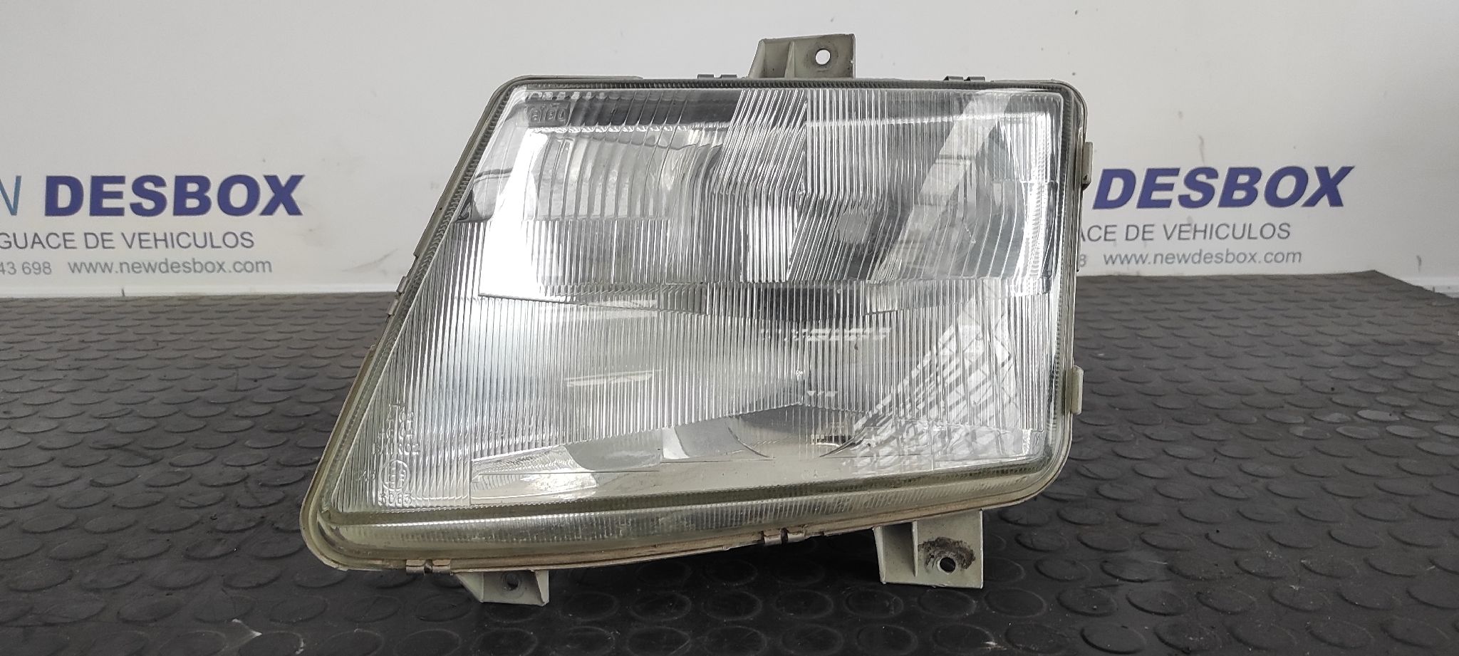 FARO IZQUIERDO MERCEDES VITO (W638)