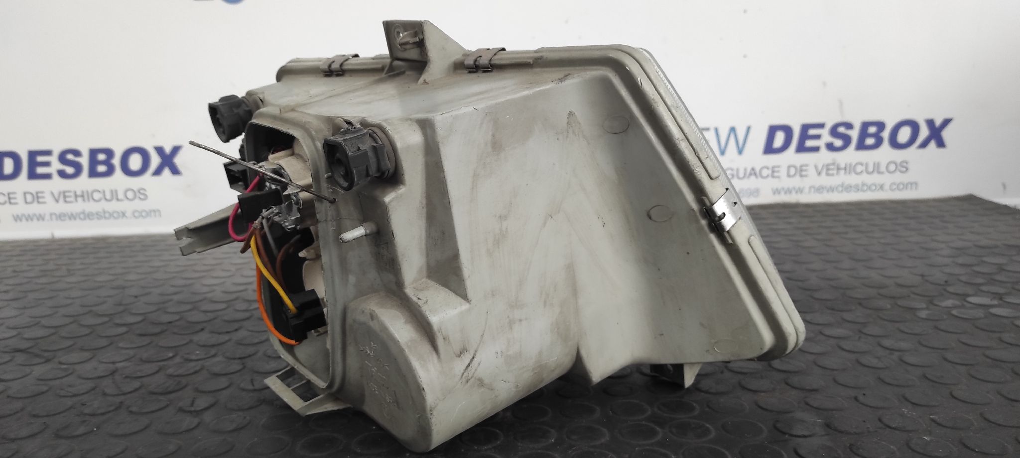 FARO IZQUIERDO MERCEDES VITO (W638) - vista 6