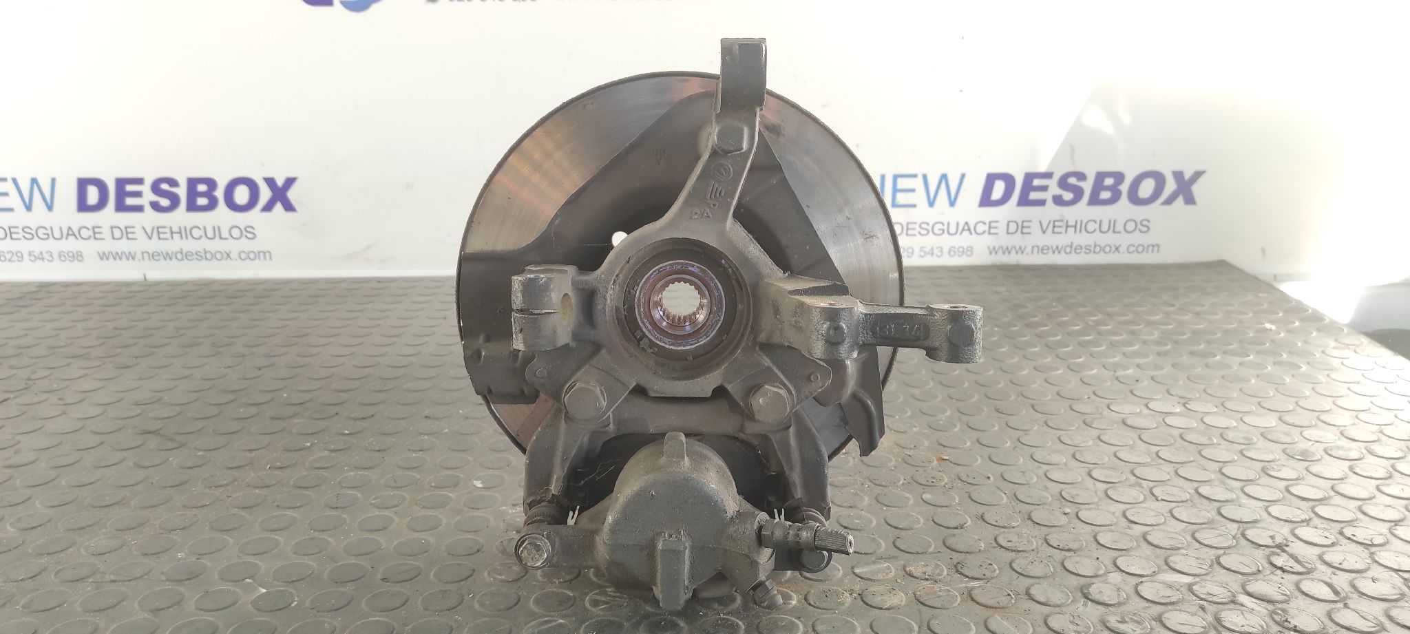 MANGUETA DELANTERA IZQUIERDA LANCIA YPSILON (101)