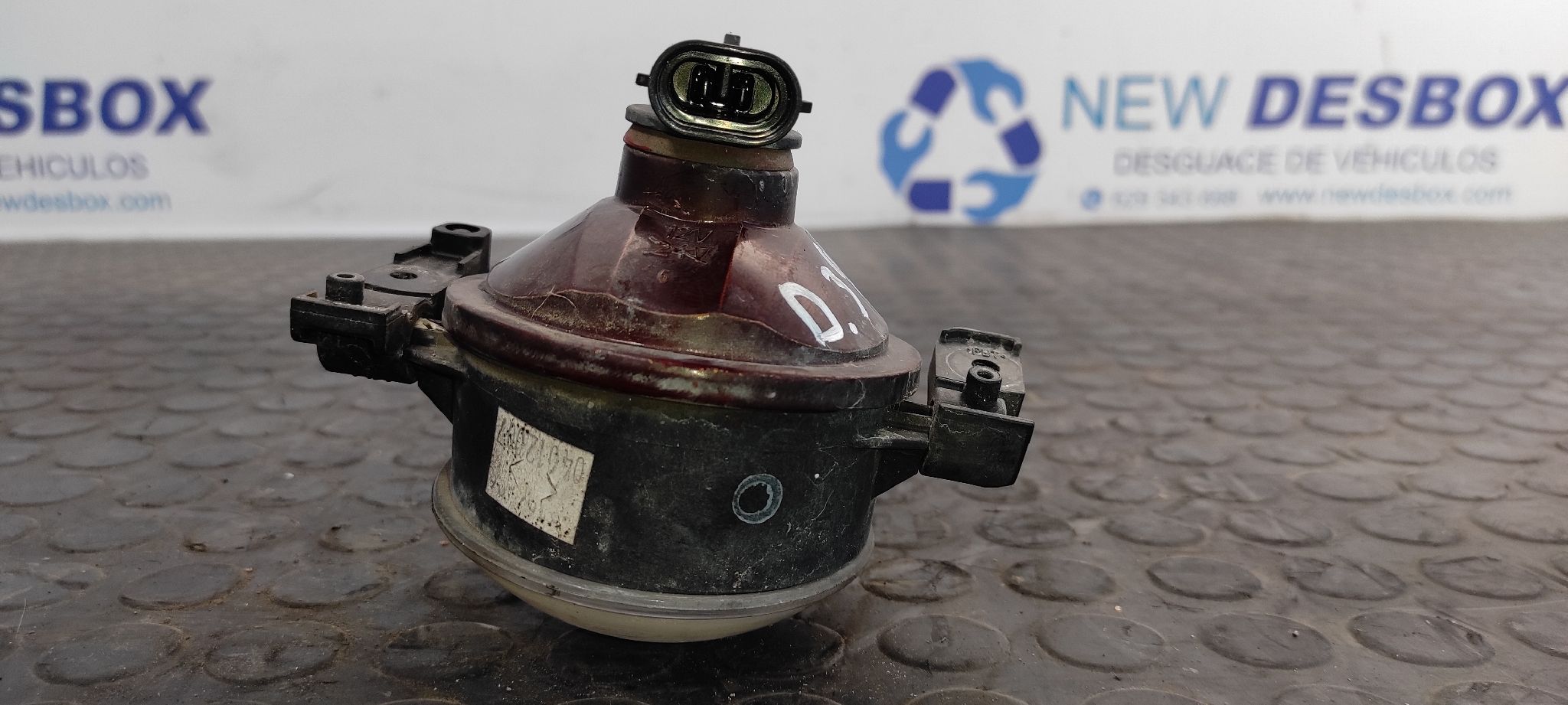 FARO ANTINIEBLA DERECHO FORD FOCUS BERLINA (CAP) - vista 2