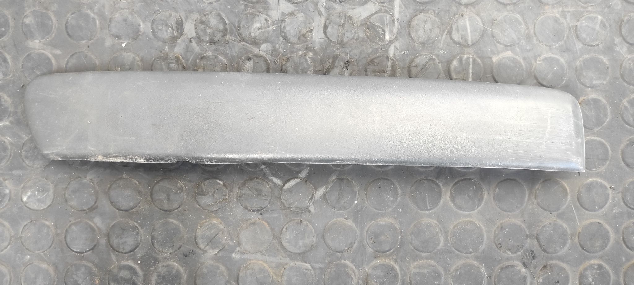 MOLDURA FORD FOCUS BERLINA (CAP) - vista 2