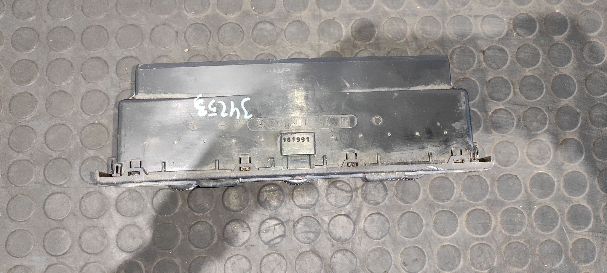 REJILLA AIREADORA MERCEDES-BENZ CLASE SL (W129) - vista 3